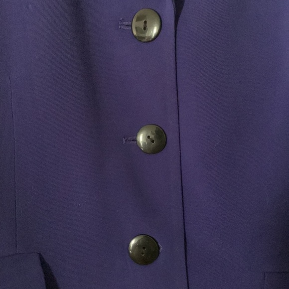 Kasper Purple Suit Set (jacket 6P, skirt 4P) - Picture 6 of 12
